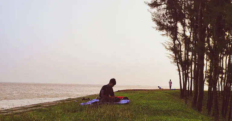 প্রশান্তির খোঁজে ঘুরে আসতে পারেন মেঘনা নদীর কোলে। ছবি: শাহনুর শাকিব